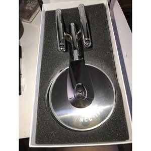 Star Trek The Otiginal Series USS Enterprise NCC 1701 Pizza Cutter